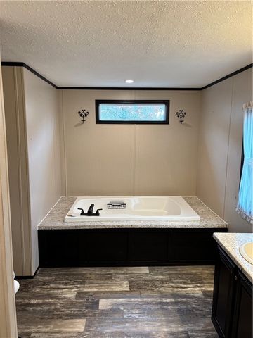 12561 SR 124, Russellville, AR 72802