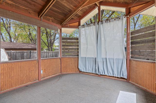 7012 Newton Avenue N, Brooklyn Center, MN 55430