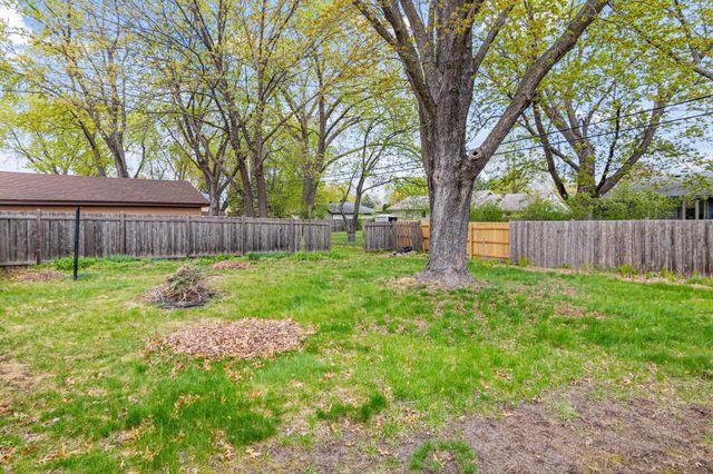 7012 Newton Avenue N, Brooklyn Center, MN 55430