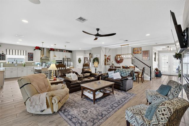 1300 BLARNEY STREET, Minneola, FL 34715