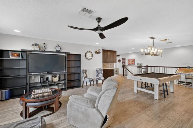 1300 BLARNEY STREET, Minneola, FL 34715