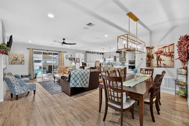 1300 BLARNEY STREET, Minneola, FL 34715