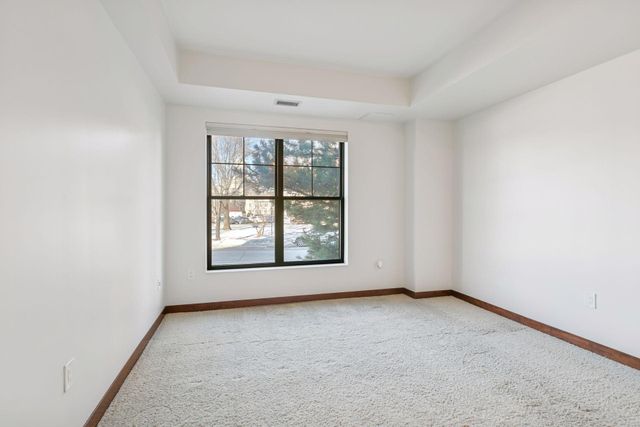 317 Groveland Avenue 116, Minneapolis, MN 55403