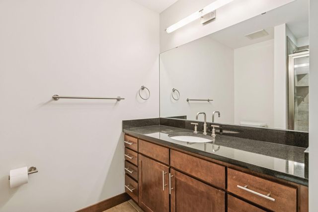 317 Groveland Avenue 116, Minneapolis, MN 55403