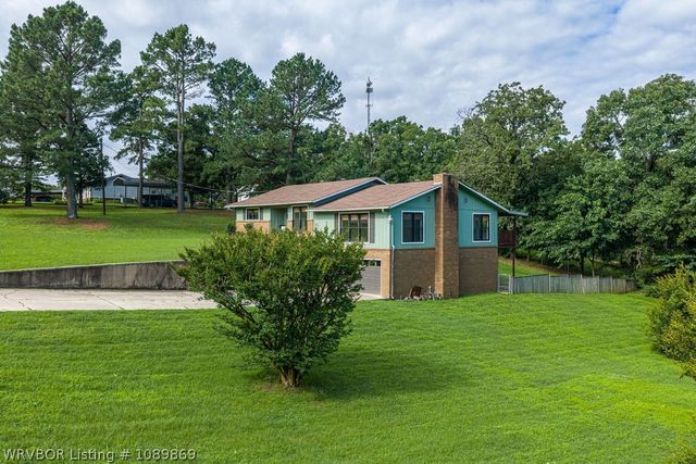 911 Hillcrest Drive, Greenwood, AR 72936