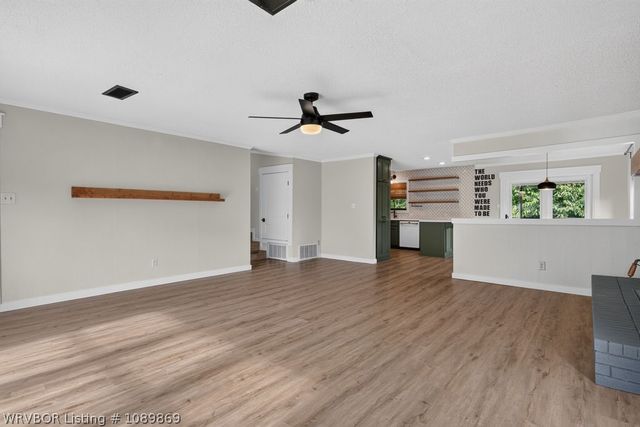 911 Hillcrest Drive, Greenwood, AR 72936