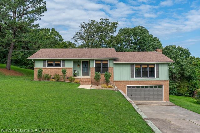 911 Hillcrest Drive, Greenwood, AR 72936
