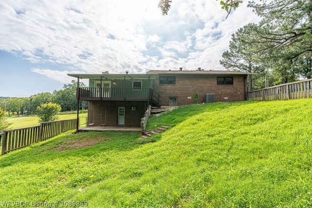 911 Hillcrest Drive, Greenwood, AR 72936