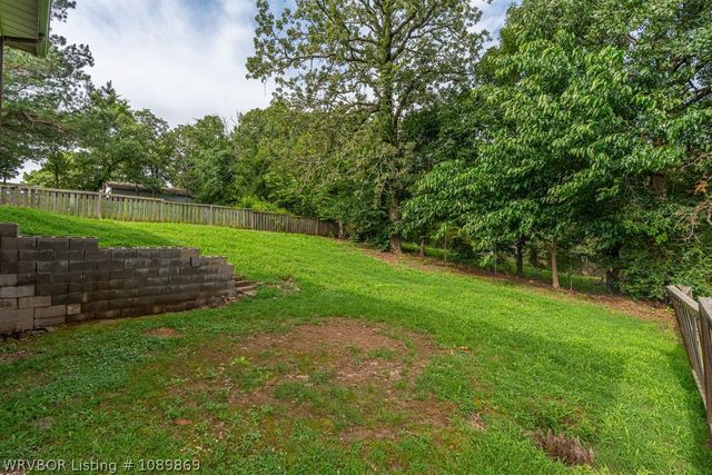 911 Hillcrest Drive, Greenwood, AR 72936
