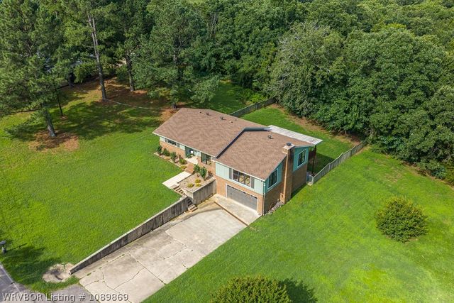 911 Hillcrest Drive, Greenwood, AR 72936