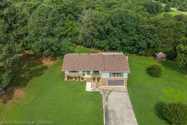 911 Hillcrest Drive, Greenwood, AR 72936