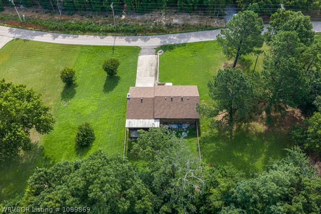 911 Hillcrest Drive, Greenwood, AR 72936