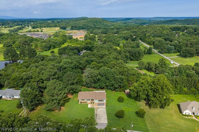 911 Hillcrest Drive, Greenwood, AR 72936