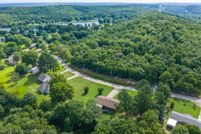 911 Hillcrest Drive, Greenwood, AR 72936