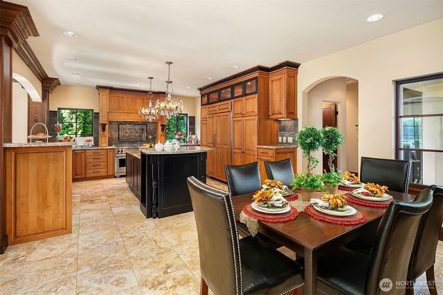 802 16th Avenue W, Kirkland, WA 98033