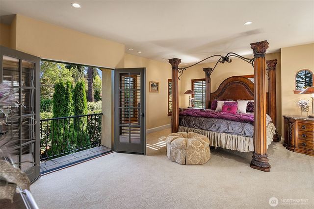 802 16th Avenue W, Kirkland, WA 98033