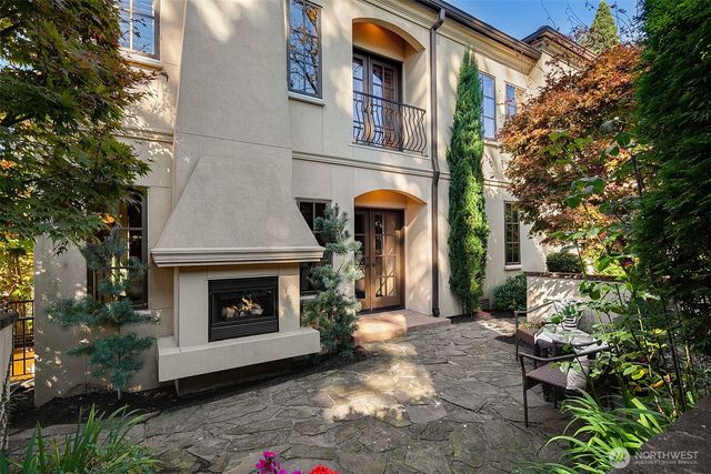 802 16th Avenue W, Kirkland, WA 98033