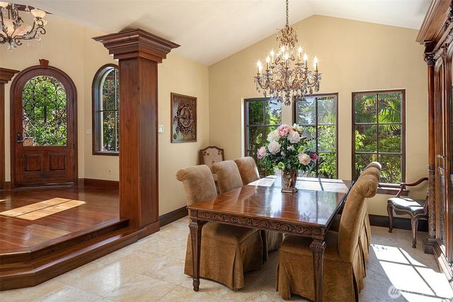 802 16th Avenue W, Kirkland, WA 98033