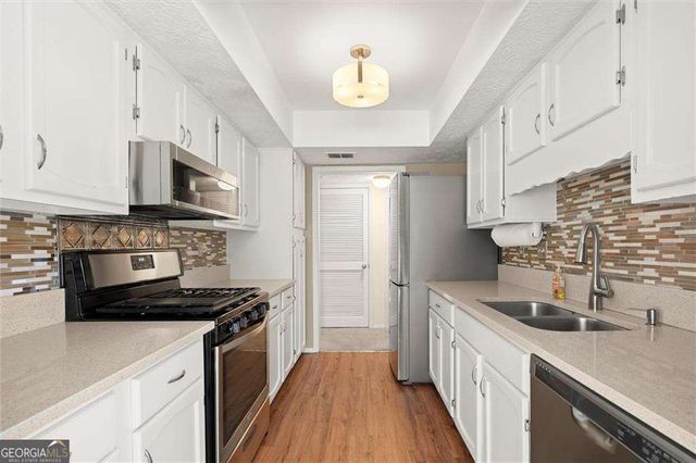 3209 Canyon Point Circle, Roswell, GA 30076