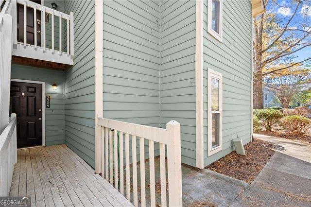 3209 Canyon Point Circle, Roswell, GA 30076