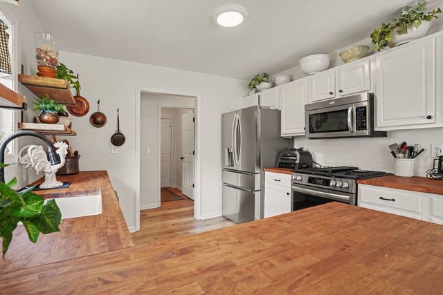 16 Wild Flower Trail, Pawleys Island, SC 29585