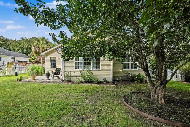 16 Wild Flower Trail, Pawleys Island, SC 29585
