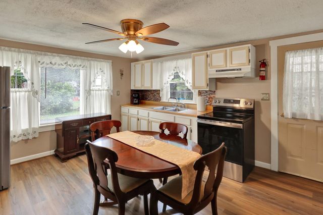59 LIMEKILN RD, Reading, PA 19606