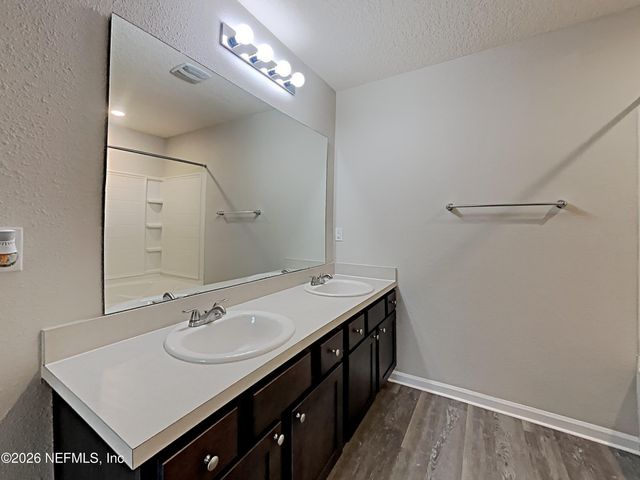 2293 PEBBLE POINT Drive, Green Cove Springs, FL 32043