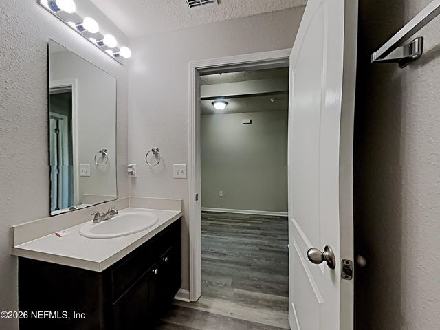 2293 PEBBLE POINT Drive, Green Cove Springs, FL 32043