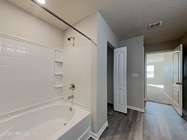 2293 PEBBLE POINT Drive, Green Cove Springs, FL 32043