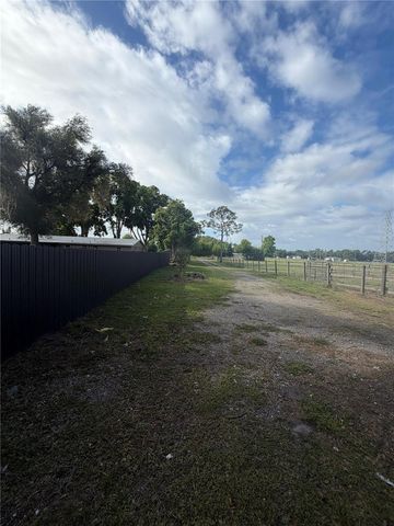 5009 VAUGHN ROAD, Plant City, FL 33565