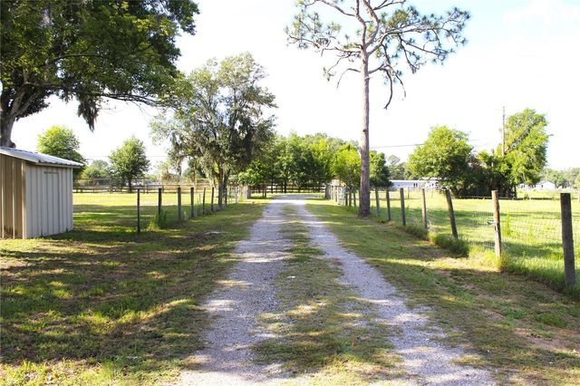 5009 VAUGHN ROAD, Plant City, FL 33565