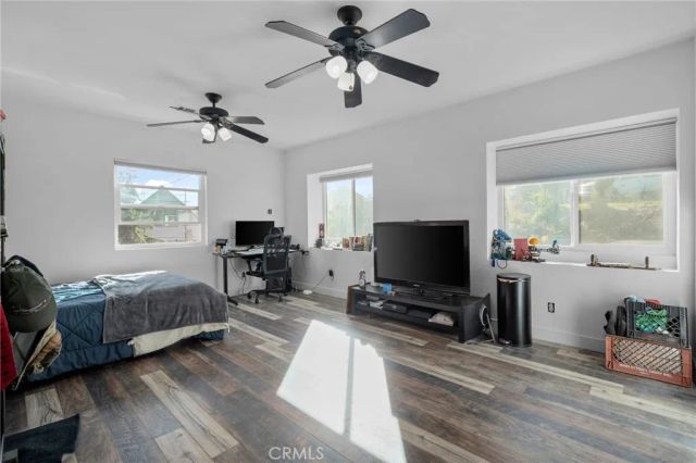1015 Summit Drive, Crestline, CA 92325