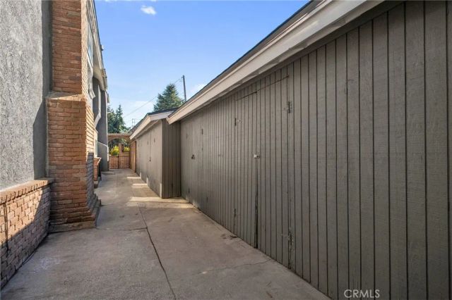 1015 Summit Drive, Crestline, CA 92325