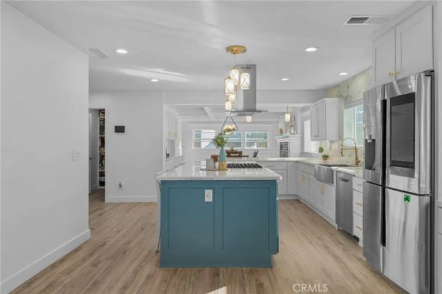 1015 Summit Drive, Crestline, CA 92325