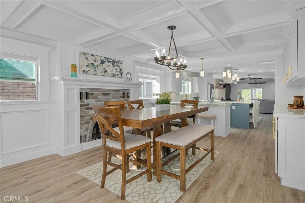 1015 Summit Drive, Crestline, CA 92325