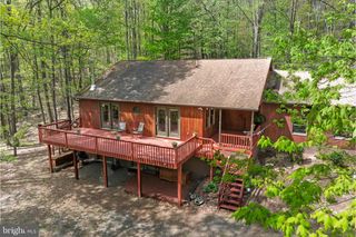 121 PENDRAGON CT, Paw Paw, WV 25434