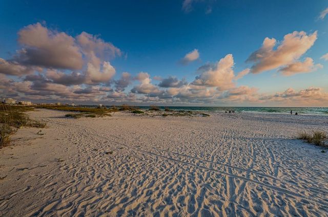 6650 SUNSET WAY 207, St Pete Beach, FL 33706