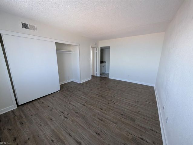 3300 Ocean Shore Ave Apt 706, Virginia Beach, VA 23451