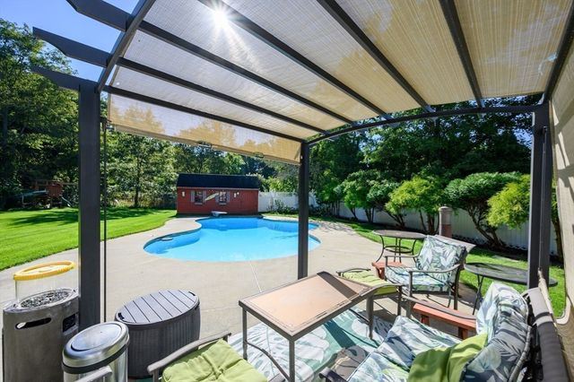 6 Horton Drive, Norton, MA 02766