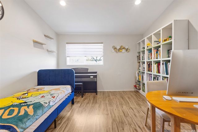 2344 Ahamoa Street, Pearl City, HI 96782