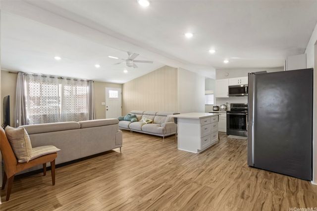 2344 Ahamoa Street, Pearl City, HI 96782