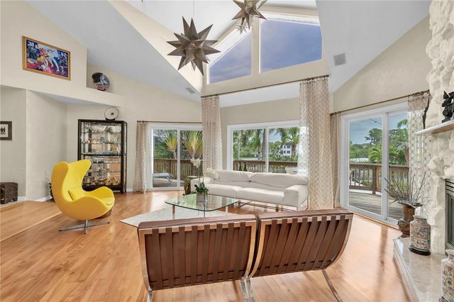 633 SOUNDVIEW DRIVE, Palm Harbor, FL 34683