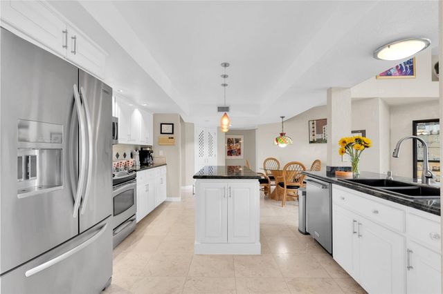 633 SOUNDVIEW DRIVE, Palm Harbor, FL 34683