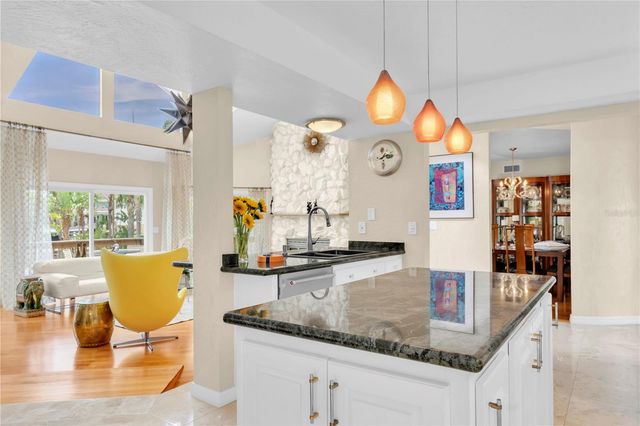 633 SOUNDVIEW DRIVE, Palm Harbor, FL 34683