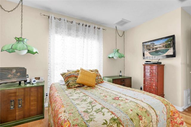 633 SOUNDVIEW DRIVE, Palm Harbor, FL 34683