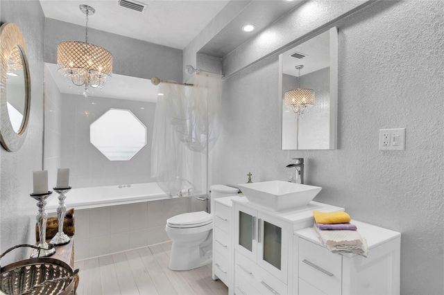 633 SOUNDVIEW DRIVE, Palm Harbor, FL 34683