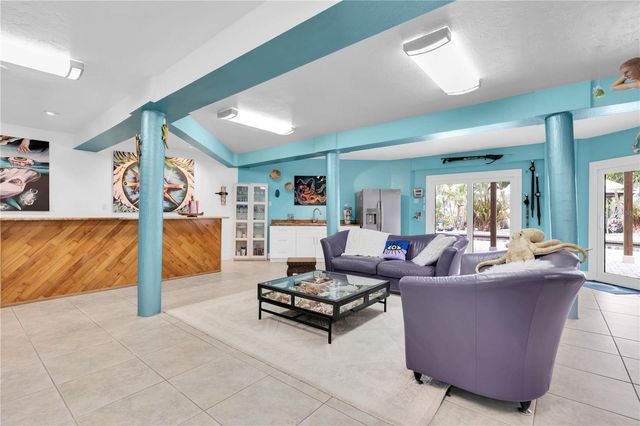 633 SOUNDVIEW DRIVE, Palm Harbor, FL 34683