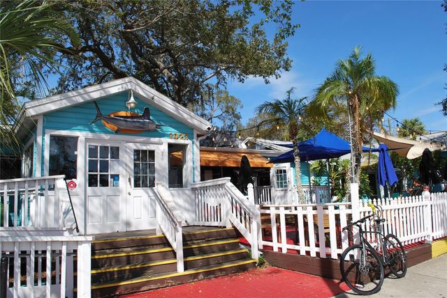 633 SOUNDVIEW DRIVE, Palm Harbor, FL 34683