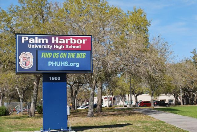 633 SOUNDVIEW DRIVE, Palm Harbor, FL 34683